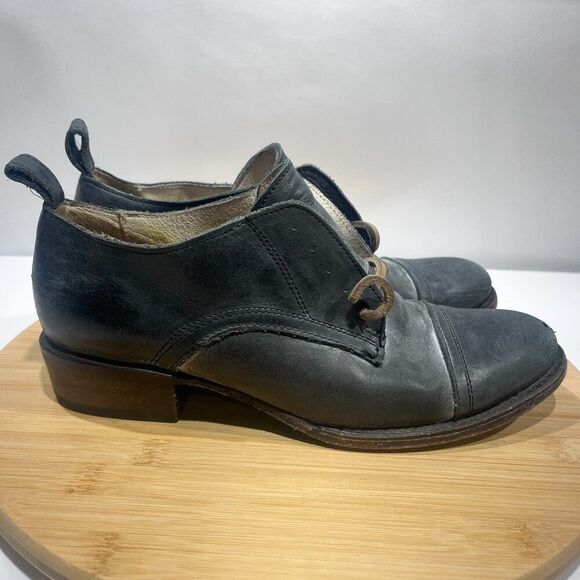 Freebird By Steven "Mabel" Navy Blue/Grey Distressed Leather Shoes Sz 9